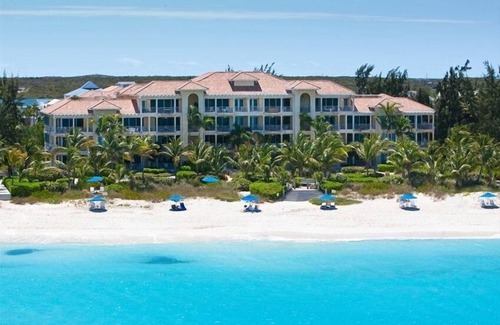 Grace Bay Condo | Villa Renaissance 305: 3rd Floor Deluxe, 2 Bedrooms, 2 1/2 Baths, Ocean Front