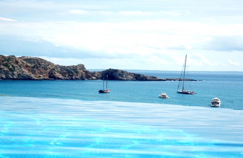 Sant Josep de sa Talaia Villa | Villa Rica Beach, Cala Jondal Bay with staff