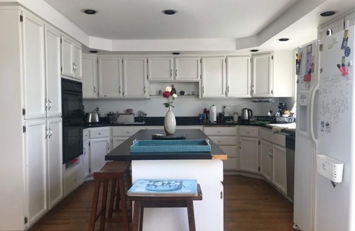 The Bowl of Edmonds House | Villa Rivarola - a dream home near Edmonds, a charming Victorian community