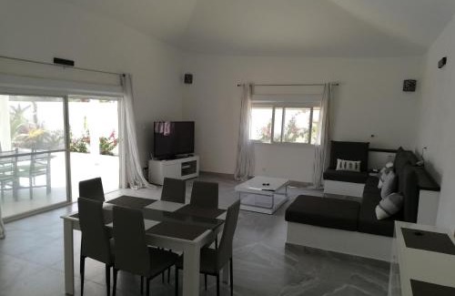 Toubab Dialao Villa | Villa Roka - Toubab Dialaw