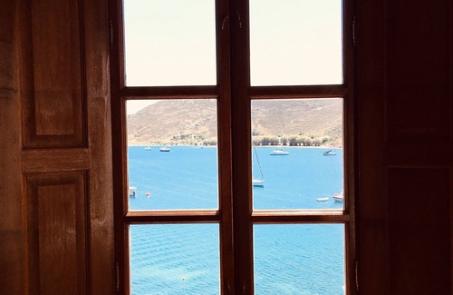 Grikos House | Villa Romantica a few meters from the sea, breathtaking view