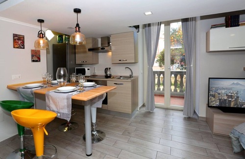 Bagnoli Apartment | VILLA ROSA - Apartment n. 1 "IRIS" (4 beds)