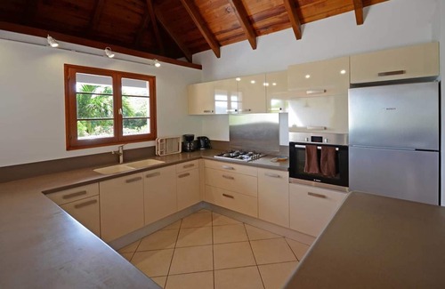 Anse des Cayes Villa | Villa Rosebud, 2BR, 2BA, (Sleeps 2-4), on the beach of Anse Des Cayes