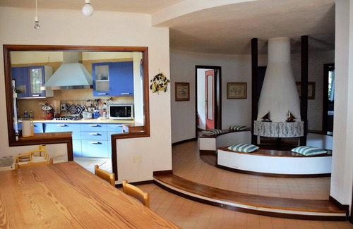 Notteri Villa | Villa roundabout, Notteri Porto Giunco