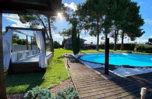 Zaragoza Villa | VILLA SA CALMA