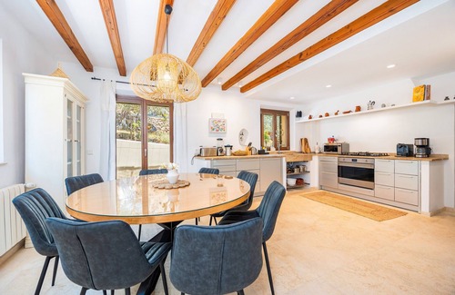 Valldemossa Villa | Villa 'Sa Papaiona' with Mountain View, Private Pool and Wi-Fi