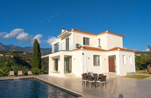 Kalamata Villa | Villa Sadova Private pool Panoramic view