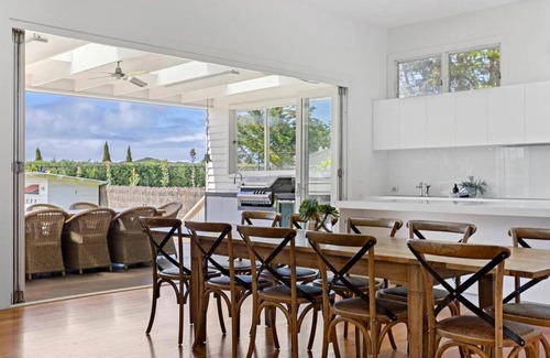 Sorrento House | VILLA SAIL - Location, Luxury and Lifestyle
