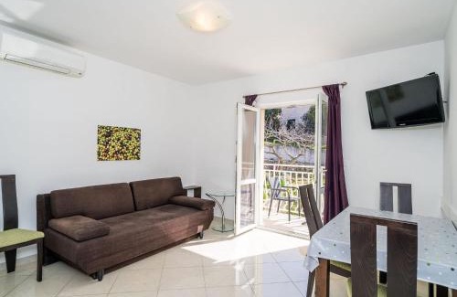 Plat Apartment | Villa Samba - Superior One-Bedroom Apartment with Balcony and Sea View