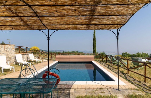Castiglione d'Orcia Villa | Villa San Michele - Villa with swimming pool in Orcia Valley, Tuscany