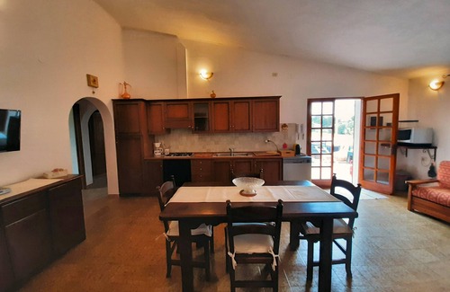 S'oru e Mari Villa | Villa Sant'Andrea: Sea, Garden, WiFi, Air Conditioning, Parking I.U.N. R5885