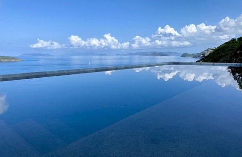 Estate Peterborg Villa | Villa Santorini: PRIVATE 10,000 SF Peterborg/5 bedrooms/Non-Toxic Villa