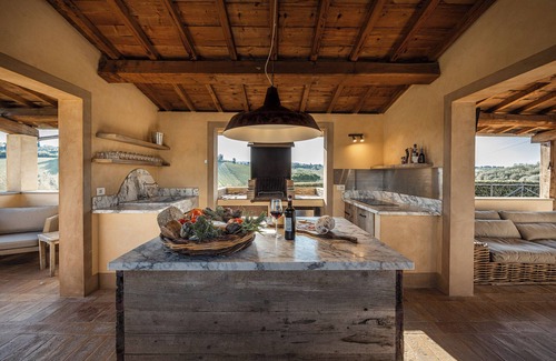 San Gimignano Villa | Villa Sarah Luxury Villa a San Gimignano 5 room en suite swimming pool spa