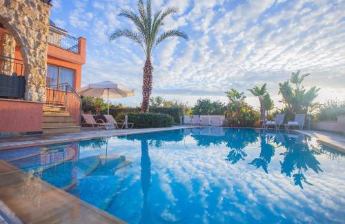 Polis Villa | Villa Saraliana Sandy Beach Villas - Heated Pool - Jacuzzi - Private Beach Area