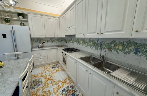 Sant'Agnello Villa | Villa Saran, amazing seafront in Sorrento center