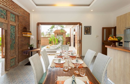 Denpasar Timur Villa | Villa Sari Tagtag Ocean view 1Km walk to the beach