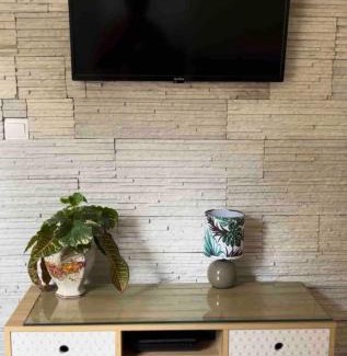 Schoelcher Apartment | Villa Schœlcher, vue sur mer a 3 min à pied, avec piscine