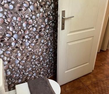 Schoelcher Apartment | Villa Schœlcher, vue sur mer a 3 min à pied, avec piscine