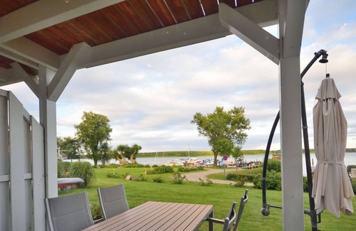 Bad Kleinen House | Villa Schnuppig on Lake Schwerin