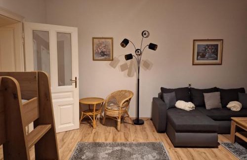 Wiener Neudorf Apartment | Villa SCS Nähe