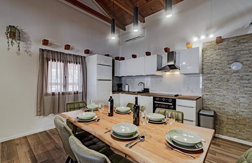 Postup Villa | Villa Sea Edge - Three Bedroom Villa with Sea View