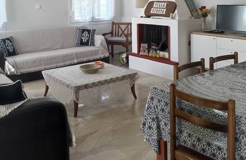 Palaio Tsifliki House | VILLA SIESTA for relaxing holidays by the sea
