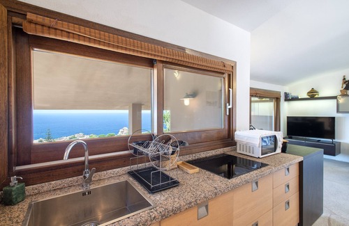 Costa Paradiso Villa | Villa 'Sirius' with Sea View, Private Terrace and Wi-Fi