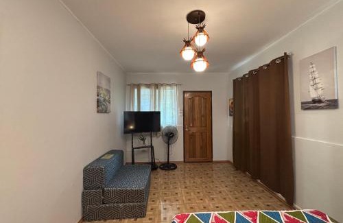 Puerto Princesa House | Villa Skanderbeg Guest House Talaudyong Beach