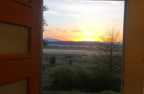 Seattle Hill-Silver Firs Villa | Villa SnoVista - ONLY 30 MINS AWAY FROM SPACE NEEDLE!