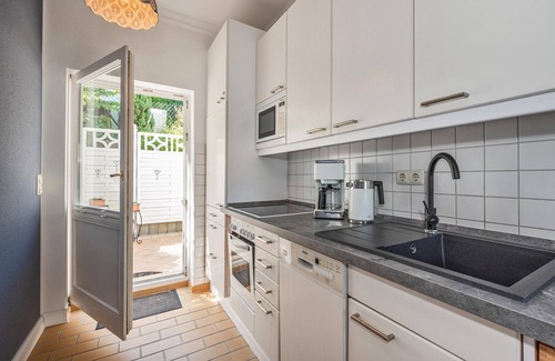 Seebad Heringsdorf Apartment | Villa Sonnenschein 19 - newly renovated and close to the beach