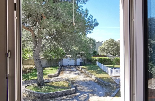 Quartier des Espesses Villa | Villa Spacieuse, Avec Piscine, AU Calme DES Garrigues Nîmoises.