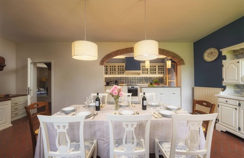Foiano della Chiana Villa | Villa Splendida, private villa with pool, A/C near Montepulciano and Cortona