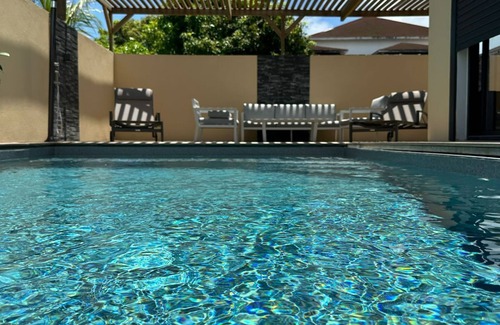 Destrellan Villa | Villa Standing Heated Pool Jacuzzi 5 Bedrooms 12 Pers