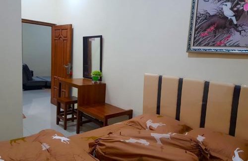 Batu Villa | Villa Strawberry Annisa Batu Malang