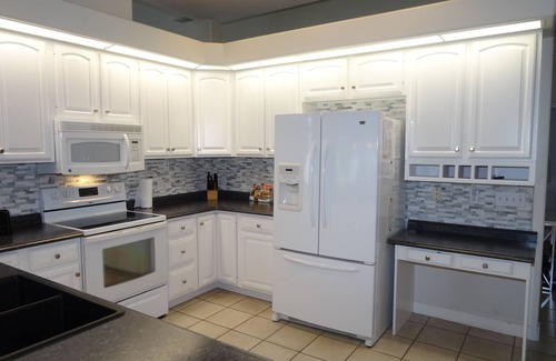 Palma Sola Villa | Villa Summerwind Bradenton 3 bed/2 bath pool home