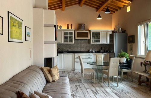 Vecchiano Villa | Villa Sya with pool and Jacuzzi 10 minutes from the sea. Pets allowed!