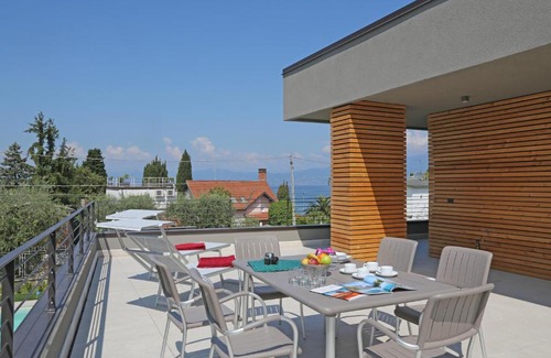 Cisano Apartment | Villa T14
