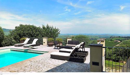 Castiglione Falletto Villa | Villa Tesoro, Langhe Barolo