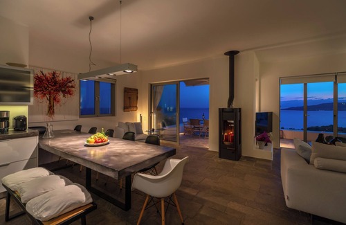 Agios Emilianos Villa | Villa Thalia Floating Heaven