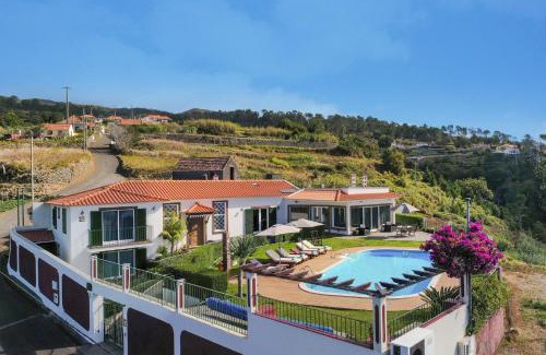 Calheta Villa | Villa Theos House by Villa Plus