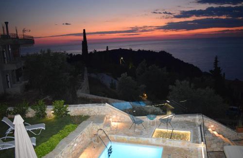 Agios Nikitas Villa | Villa Thetis with private pool where the sunsets fade away