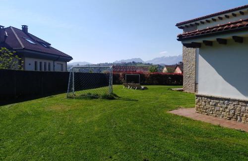 Las Campas y San Claudio House | Villa Tiviti