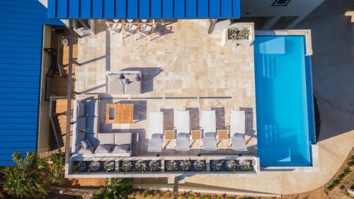 Lighthouse Estates Villa | Villa Topaz Above West Bay with 360 Degree Views! 4 Bedroom Option