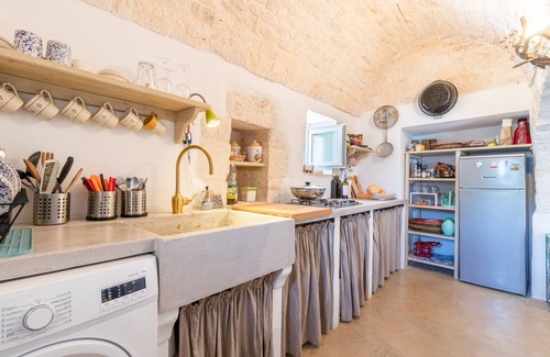 Cisternino Villa | Villa Trulli Colle Specchia with Pool, Garden & Open Terrace