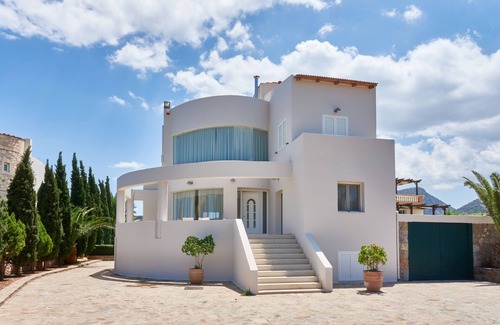 Sissi Villa | Villa Tyghi, 5 bedrooms, 4 bathrooms, private pool, large garden, BBQ area