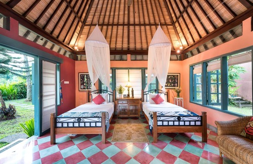 Lodtunduh Bed & Breakfast | Villa Uma Anyar-Writer Studio