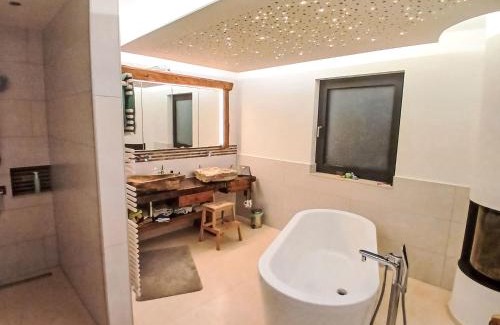 Techelsberg am Worther See Villa | Villa Villa Techelsberg by Interhome