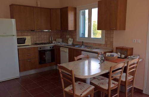 Mantzavinata Villa | Villa Varkoula - 2 bedroom family villa with private pool near Xi beach