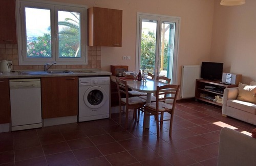 Mantzavinata Villa | Villa Varkoula - 2 bedroom family villa with private pool near Xi beach