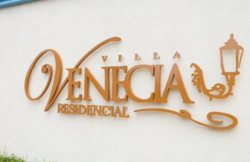 Sector 3 House | Villa Venecia